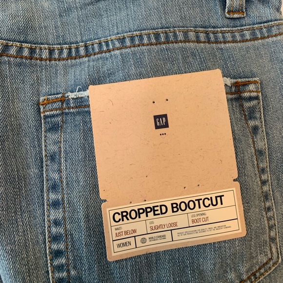 GAP Cropped Bootcut Jeans - Picture 5 of 5